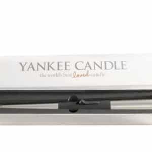 Feuerzeug mit YC Logo Briquet / Accendino