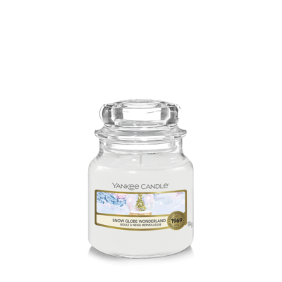 Yankee Candle Snow Globe Wonderland small jar